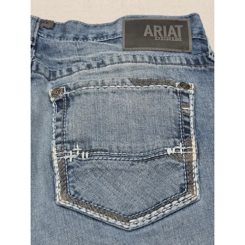 Ariat M2 Traditional Relaxed Boot Cut Denim Jean Mens 34x32 Blue western